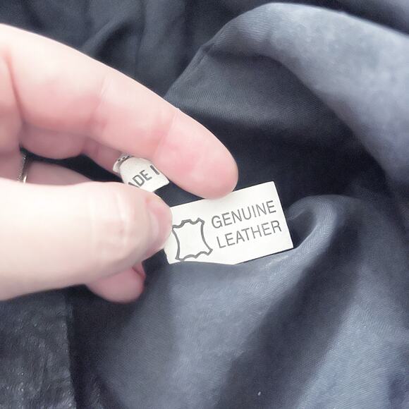 Limited Edition Vintage Black Leather Slim Pants - Picture 6 of 10